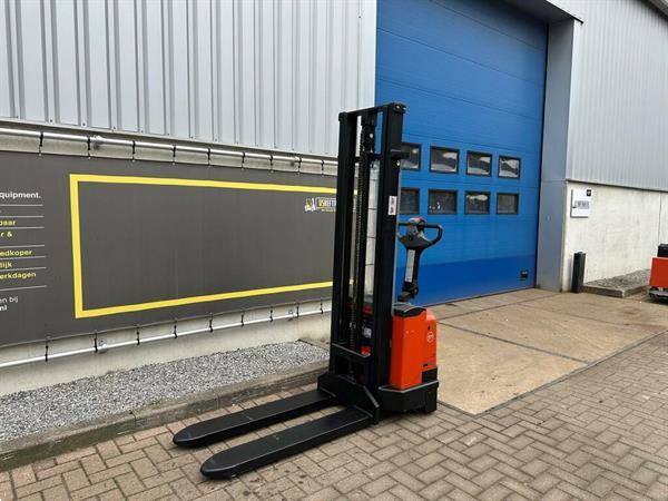 Grote foto vs 22080 elektrische stapelaar bt s10 3300mm accu204 doe het zelf en verbouw hefwerktuigen