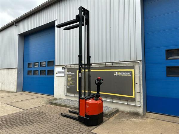 Grote foto vs 22080 elektrische stapelaar bt s10 3300mm accu204 doe het zelf en verbouw hefwerktuigen