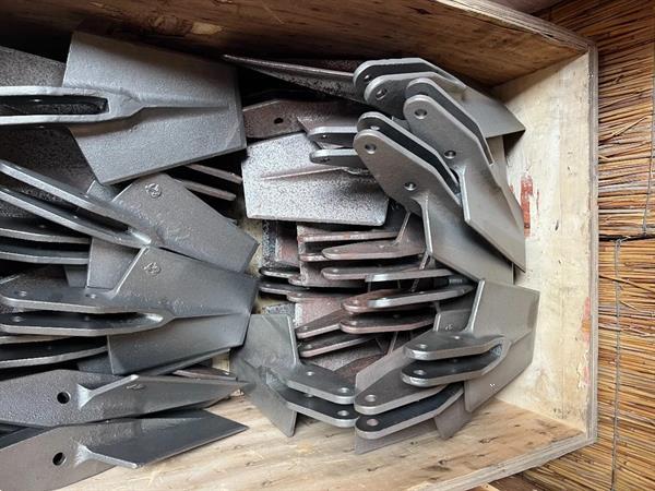 Grote foto diversen gramegna farmtec ermo kramer eco en meer spitmachine aandrijvingen en onderdelen roterend k agrarisch ploegen