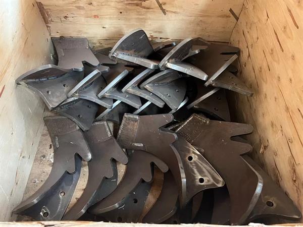 Grote foto diversen gramegna farmtec ermo kramer eco en meer spitmachine aandrijvingen en onderdelen roterend k agrarisch ploegen