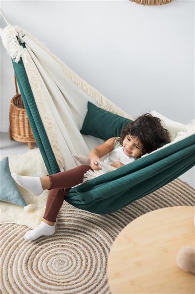 Grote foto luxe hangmat emerald met franjes corduroy emerald kinderen en baby complete kinderkamers
