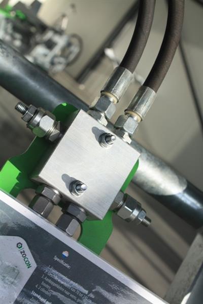 Grote foto zocon universele balenklem agrarisch mechanisatie