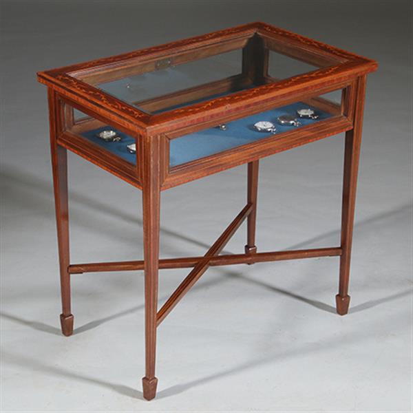 Grote foto vitrinetafeltje ca 1890 mahonie met satijn inlegwerk en facet geslepen deksel no.270140 antiek en kunst stoelen en banken