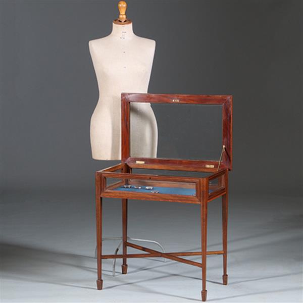 Grote foto vitrinetafeltje ca 1890 mahonie met satijn inlegwerk en facet geslepen deksel no.270140 antiek en kunst stoelen en banken