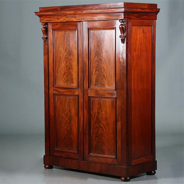 Grote foto victoriaans garderobe kast of kapstok met deuren praktisch interieur ca 1870 no.270115 antiek en kunst stoelen en banken