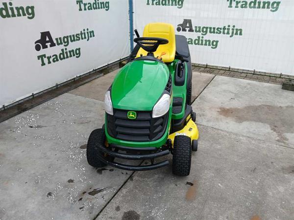 Grote foto john deere zitmaaier tuin en terras zitmaaiers