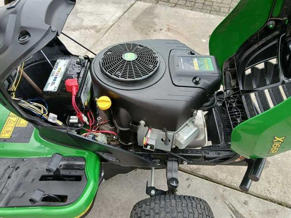 Grote foto john deere zitmaaier tuin en terras zitmaaiers