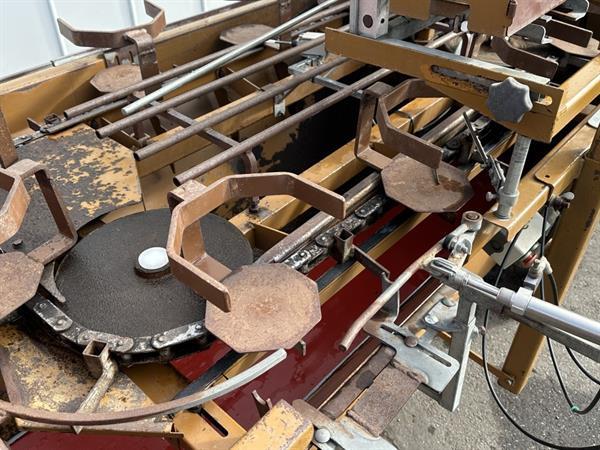 Grote foto javo standaard potmachine met pn. in en afzetter boor en vergrootte grondbak agrarisch tuinbouw