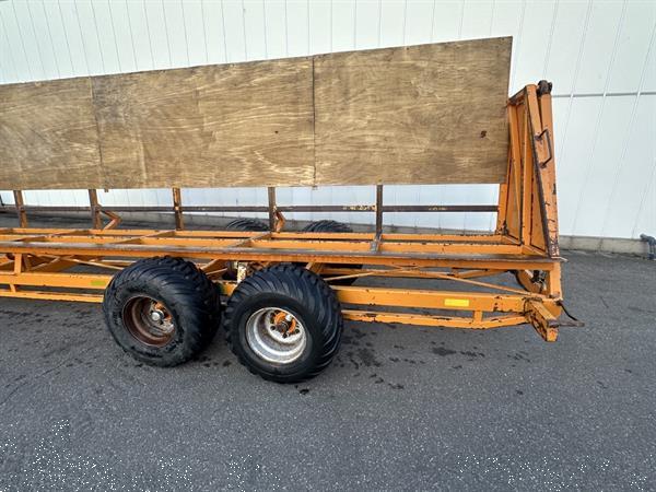 Grote foto keulmac transportwagen kantelwagen voor het oogsten in 4 kisten van max 160 cm agrarisch aanhangwagens