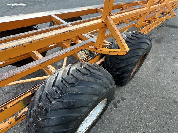 Grote foto keulmac transportwagen kantelwagen voor het oogsten in 4 kisten van max 160 cm agrarisch aanhangwagens