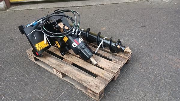 Grote foto hydraulische grondboor passend aan giant shovel doe het zelf en verbouw aanbouwdelen