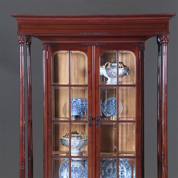 Grote foto salonmeubel vitrinekast of display cabinet vermoedelijk van of omgeving van den bosch en berlage n antiek en kunst stoelen en banken