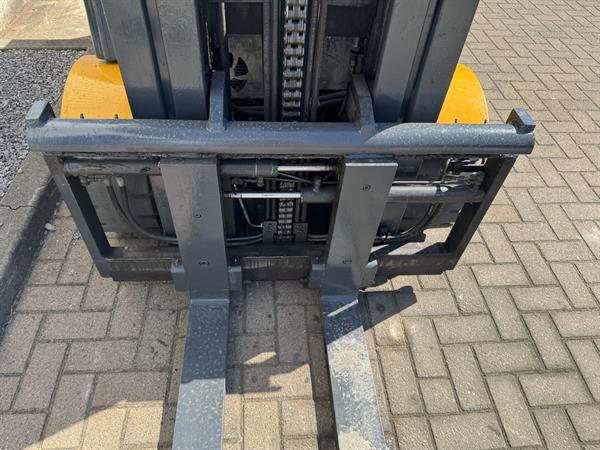 Grote foto vs 22115 elektrische triplex 3 ton heftruck jungheinrich efg 430k agrarisch heftrucks