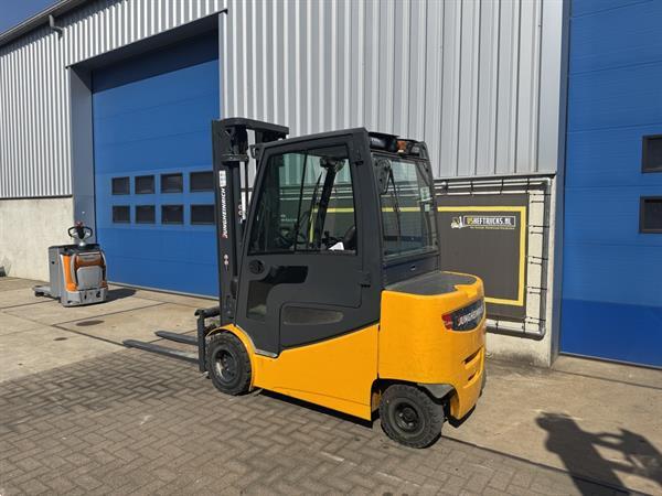 Grote foto vs 22115 elektrische triplex 3 ton heftruck jungheinrich efg 430k agrarisch heftrucks