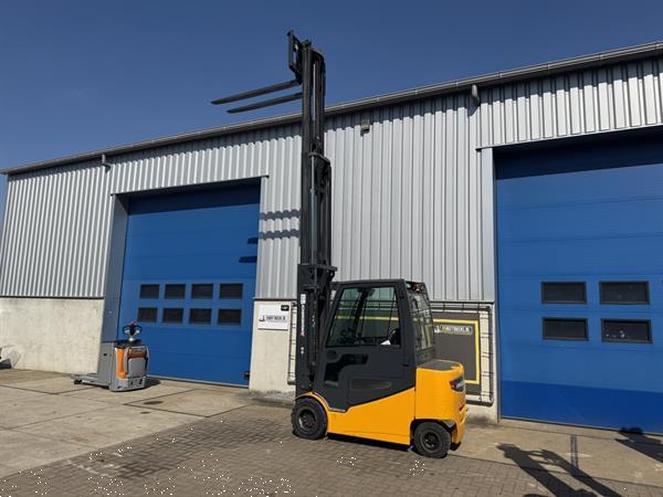 Grote foto vs 22115 elektrische triplex 3 ton heftruck jungheinrich efg 430k agrarisch heftrucks