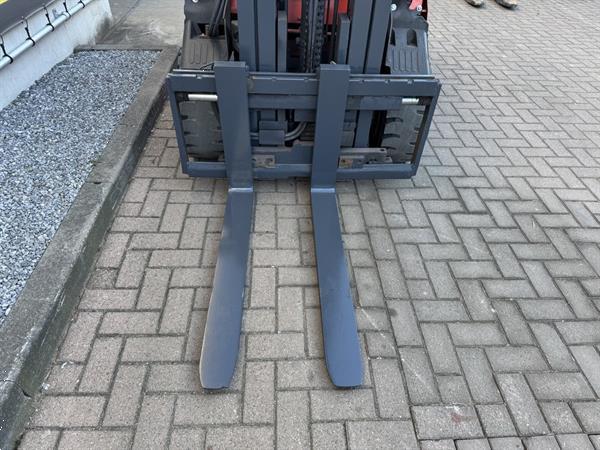 Grote foto vs 22118 elektrische triplex heftruck linde e30 sideshift 8.000mm agrarisch heftrucks