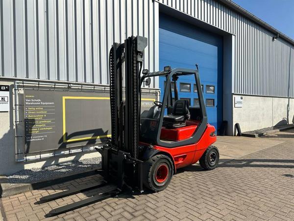 Grote foto vs 22117 diesel triplex heftruck linde h30d freelift sideshift agrarisch heftrucks