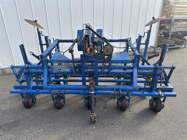 Grote foto schrauwen primac preiponsmachine 5 rijen 5 x 3 dibblers agrarisch zaaimachines