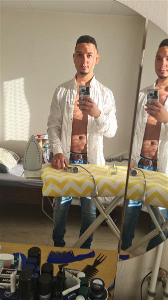 Grote foto zoek een leuke dame om meer ervaring op te doen erotiek man zoekt vrouwelijke sekspartner