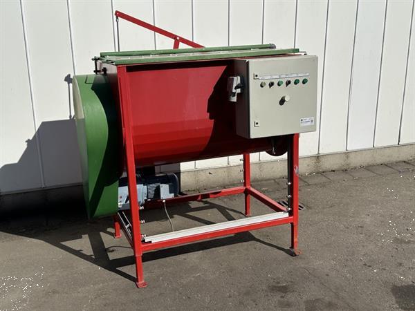 Grote foto flier grondmixer en bevochtiger agrarisch tuinbouw
