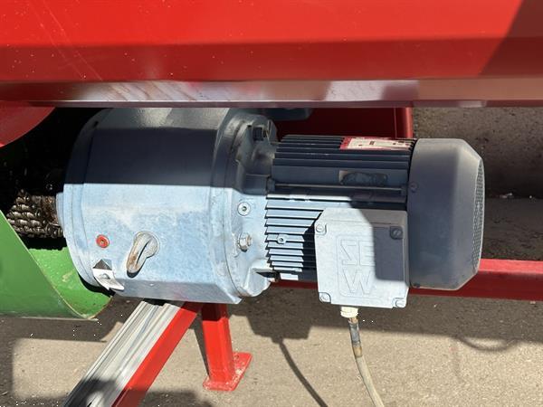 Grote foto flier grondmixer en bevochtiger agrarisch tuinbouw