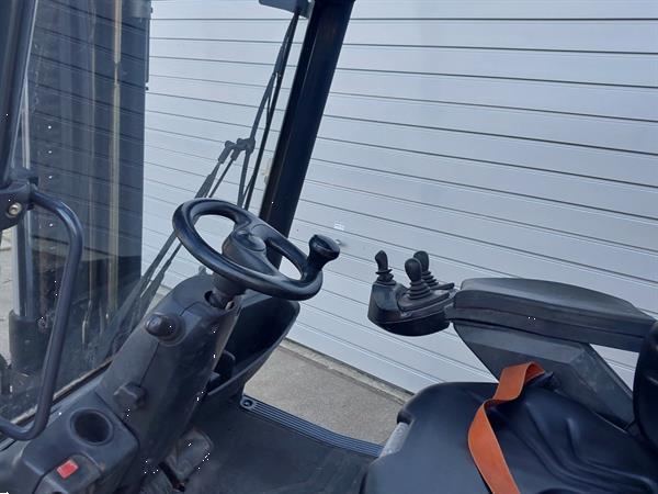 Grote foto linde 2.5d triplo agrarisch heftrucks