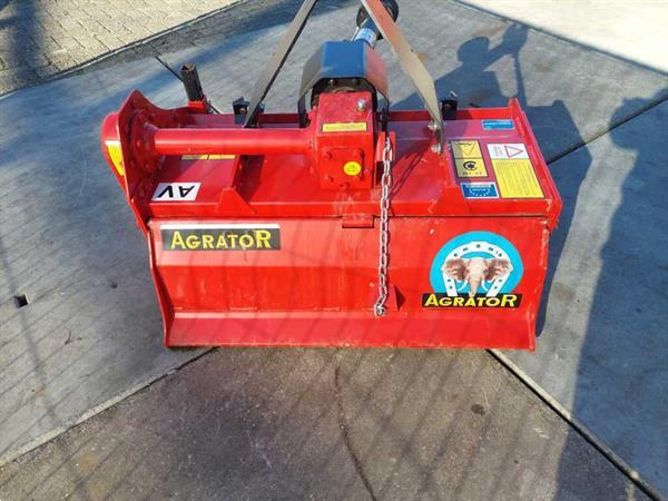 Grote foto agrator grondfrees agrarisch akkerbouw