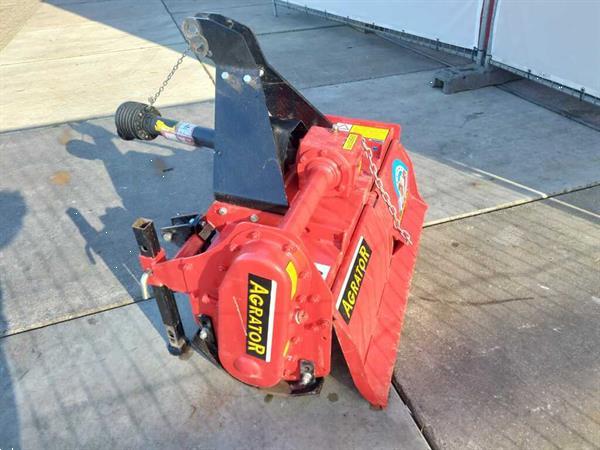 Grote foto agrator grondfrees agrarisch akkerbouw
