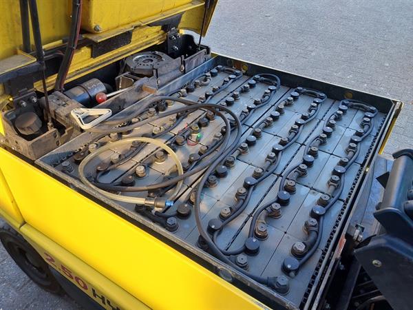 Grote foto hyster 2.50 xm elektrische heftruck 2.5 ton agrarisch heftrucks