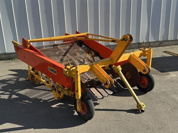 Grote foto samon aardappelrooier agrarisch aardappelpootmachines