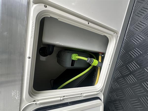 Grote foto horsetruck paardenvrachtwagen renault master nieuw 2025 hengstenuitvoering bpm vrij doe het zelf en verbouw vrachtwagens