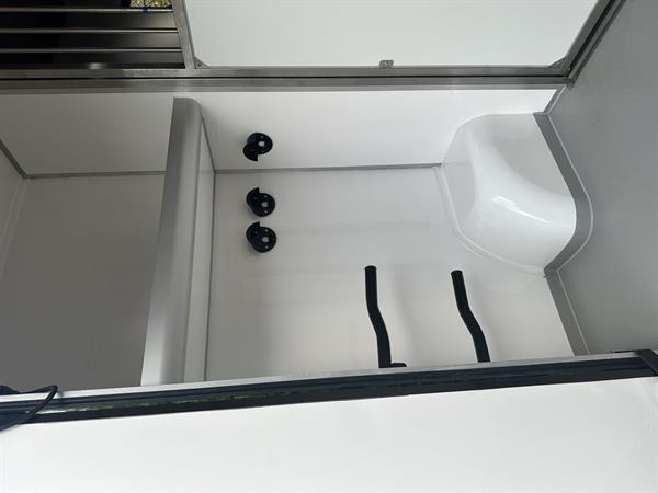 Grote foto horsetruck paardenvrachtwagen renault master atm nieuw 2025 hengstenuitvoering bpm vrij doe het zelf en verbouw vrachtwagens