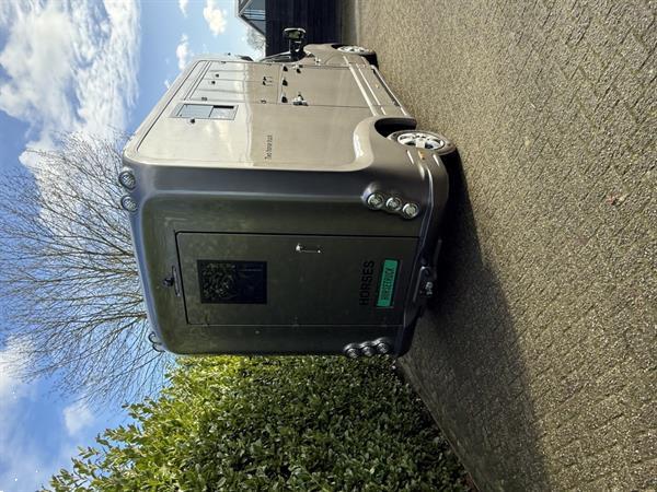 Grote foto horsetruck paardenvrachtwagen nieuw 2025 bpm vrij hengstenuitvoering doe het zelf en verbouw vrachtwagens