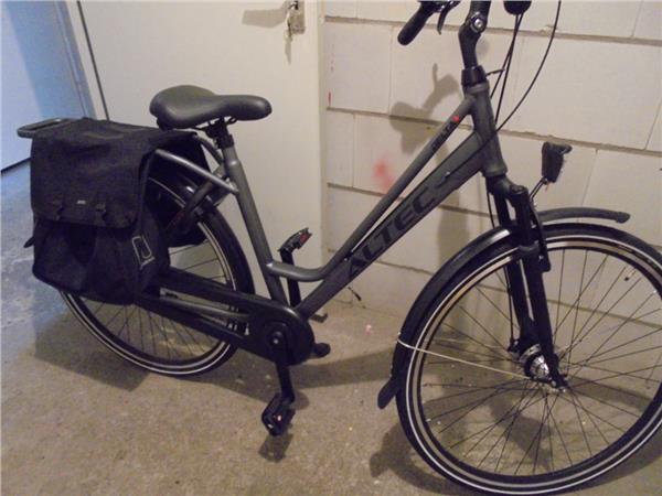 Grote foto dames fiets fietsen en brommers damesfietsen