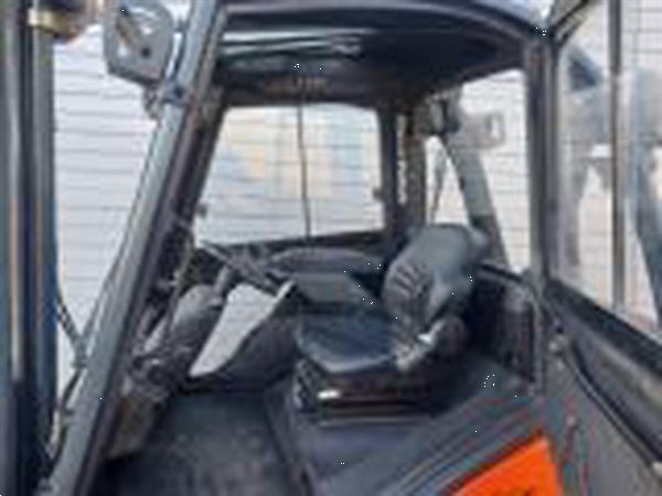 Grote foto linde 3ton diesel agrarisch heftrucks