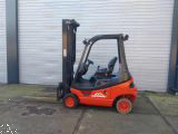 Grote foto linde 1.6ton diesel. agrarisch heftrucks