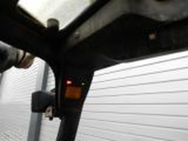 Grote foto linde 2 ton diesel. agrarisch heftrucks