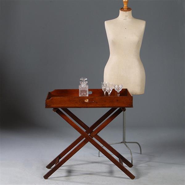 Grote foto mahoniehouten butlertray op inklapbare standaard 1880 no.272105 antiek en kunst stoelen en banken