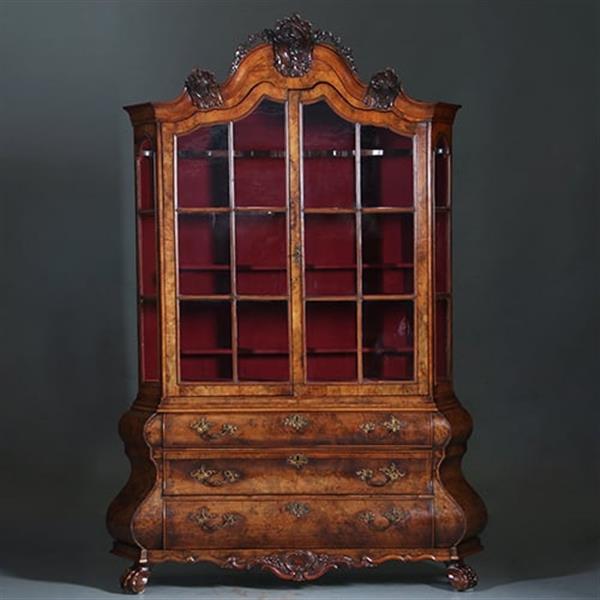 Grote foto groot wortelnoten porseleinkast ca 1755 hollands rococo no.271740 antiek en kunst stoelen en banken