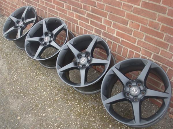 Grote foto 19 inch origineel opel insignia zwaart 5x120 auto onderdelen banden en velgen
