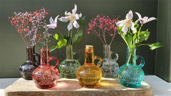 Grote foto gekleurd glazen flesje vaasje lille fuchsia h10 x 7 cm lille clear bottle h.10 7cm verzamelen overige verzamelingen