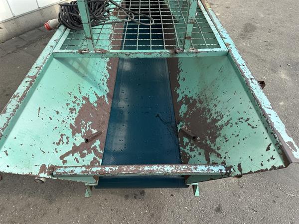 Grote foto heto gregoire potmachine voor het vullen van grote containers potten agrarisch tuinbouw