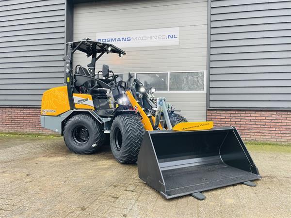 Grote foto giant g2700 x tra hd jubileum editie minishovel nieuw 699 lease agrarisch shovels