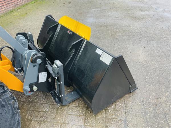 Grote foto giant g2700 x tra hd jubileum editie minishovel nieuw 699 lease agrarisch shovels