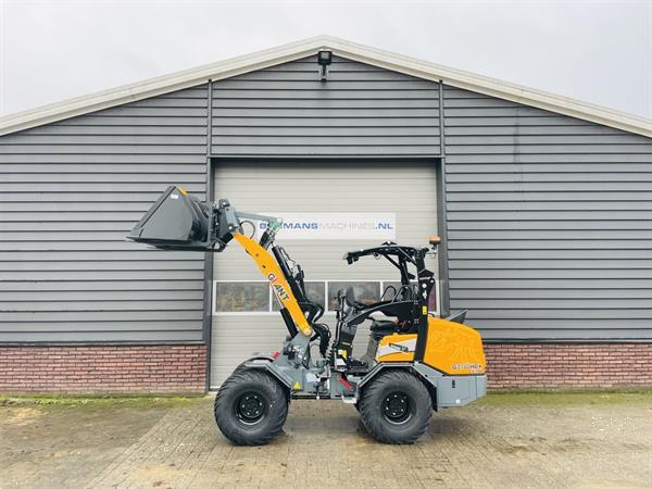 Grote foto giant g2700 x tra hd jubileum editie minishovel nieuw 699 lease agrarisch shovels
