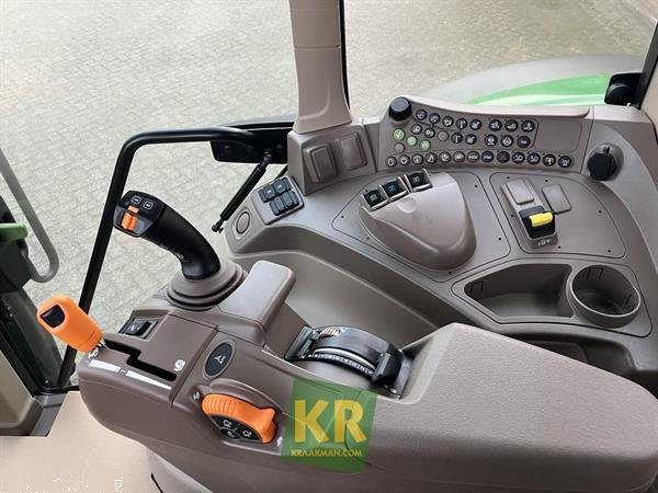 Grote foto john deere 6090m 691713 agrarisch tractoren