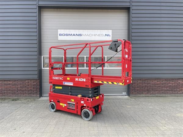 Grote foto magni es0807 ac schaarhoogwerker bj 2023 26 uur doe het zelf en verbouw hoogwerkers