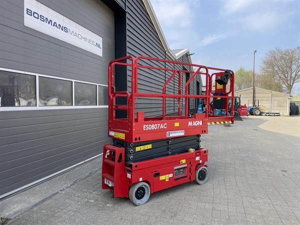 Grote foto magni es0807 ac schaarhoogwerker bj 2023 26 uur doe het zelf en verbouw hoogwerkers