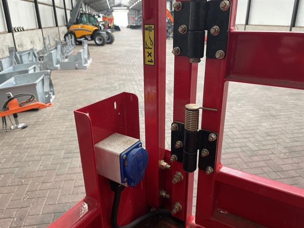 Grote foto magni es0807 ac schaarhoogwerker bj 2023 26 uur doe het zelf en verbouw hoogwerkers