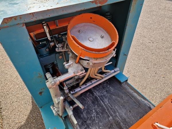 Grote foto unger perfekt 250 34 2gv 8r pottenpers met mechanische zaaimachine en zanddoseerunit agrarisch tuinbouw